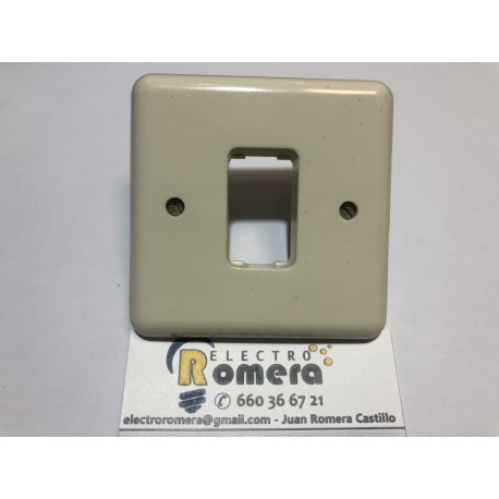 INTERRUPTOR MONOPOLAR CON TAPA CUADRADA 6A 250V