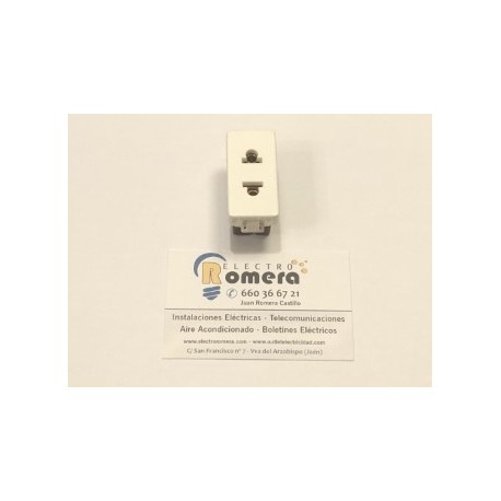 BASE ENCHUFE BIPOLAR  Y TOMA DE TIERRA CON ADAPTADOR AMERICANO  BJC  BLANCO