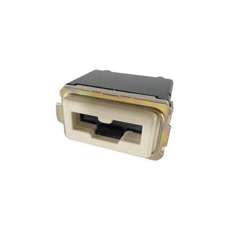 ENCHUFE BIPOLAR DE SEGURIDAD + T 5100 BTICINO MAGIC