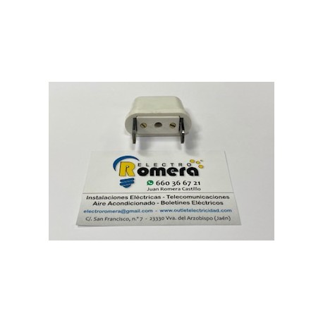 ADAPTADOR BJC METROPOLIS CON SALIDA CLAVIJA ANCHA SHUKO BLANCO