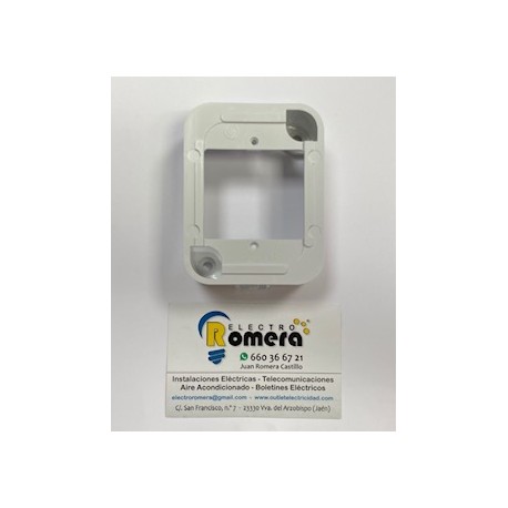 ZOCALO 2 ELEMENTOS PLASTIMETAL UNICAJA 81