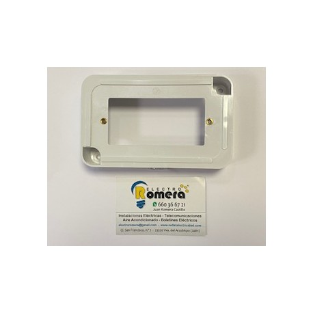 ZOCALO BLANCO PLASTIMETAL 84
