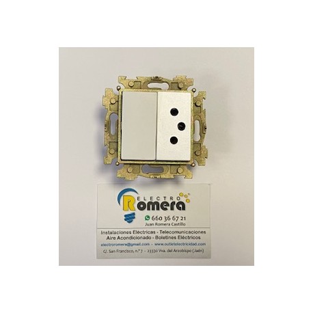 CONMUTADOR + BASE 20 + T DESPLAZADA BLANCO POLAR 40883.18