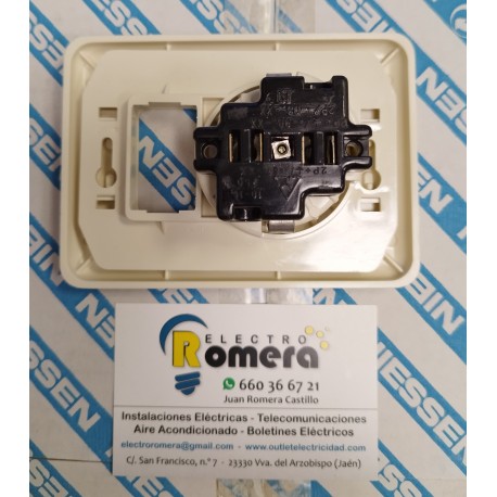 ENCHUFE SHUKO 2P+TT BLANCO MARFIL 4288.1
