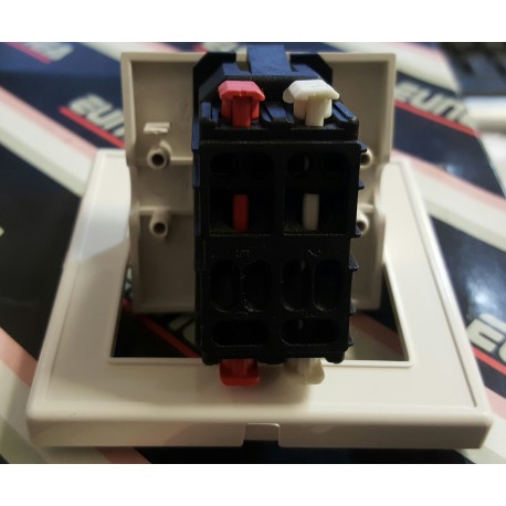 Doble conmutador 10a-250 V