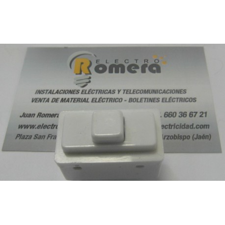 ENCHUFE 10 A 250 V