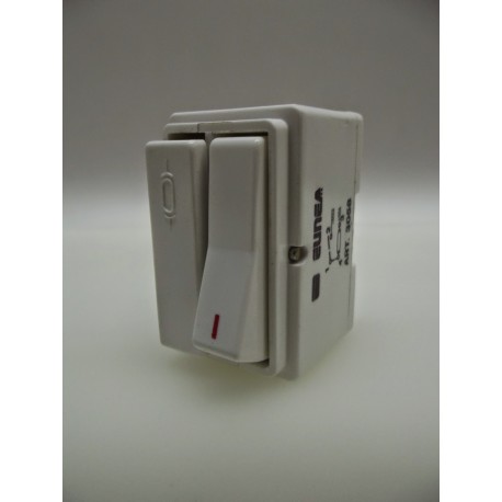 BASE ENCHUFE II 16A 380V GRIS