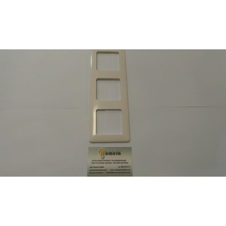 MARCO 3 VENTANAS VERTICAL 6073