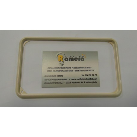 EMBELLECEDOR BLANCO 80X137