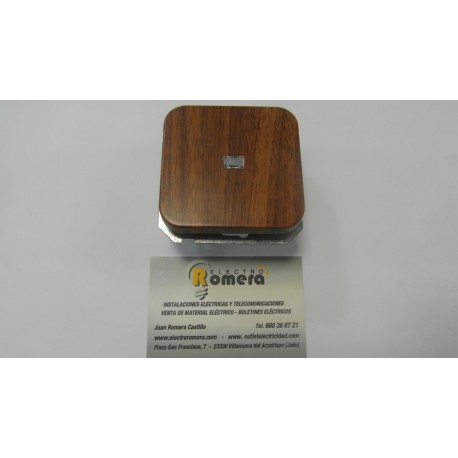CONMUTADOR MADERA ROBLE CLARO CON VISOR BLANCO