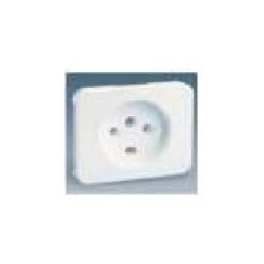 TAPA BLANCO NIEVE ENCHUFE 2P + TT DESPLAZADA 75042-60